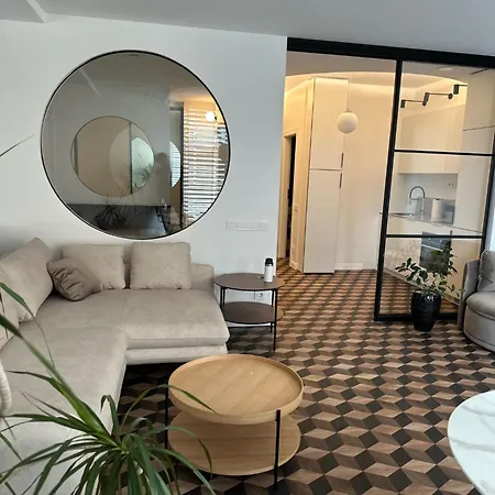  Central Daukanto Apartment, By Cohost *